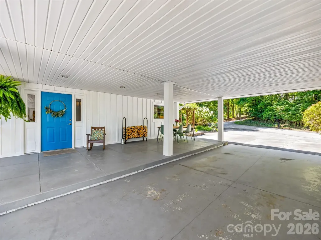 106 Skyway Drive Hendersonville NC 28739