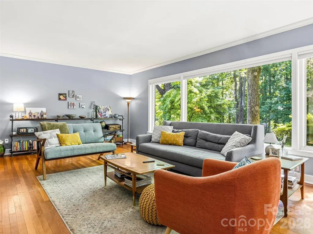 106 Skyway Drive Hendersonville NC 28739