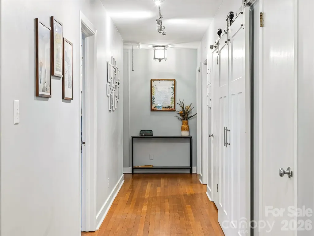 106 Skyway Drive Hendersonville NC 28739