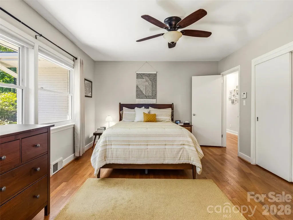 106 Skyway Drive Hendersonville NC 28739