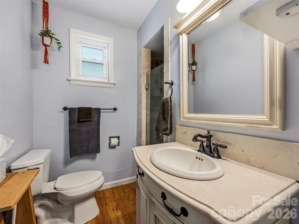 106 Skyway Drive Hendersonville NC 28739