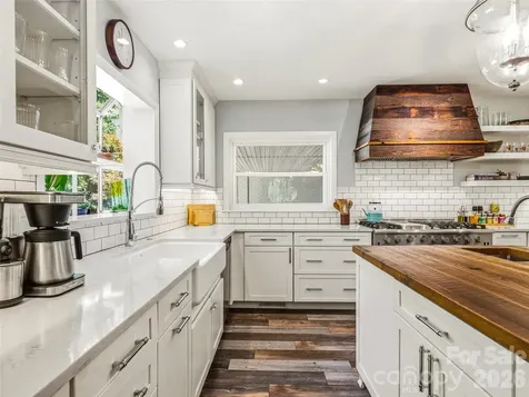 106 Skyway Drive Hendersonville NC 28739