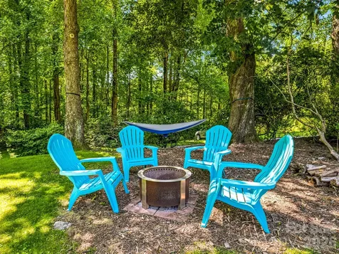 106 Skyway Drive Hendersonville NC 28739