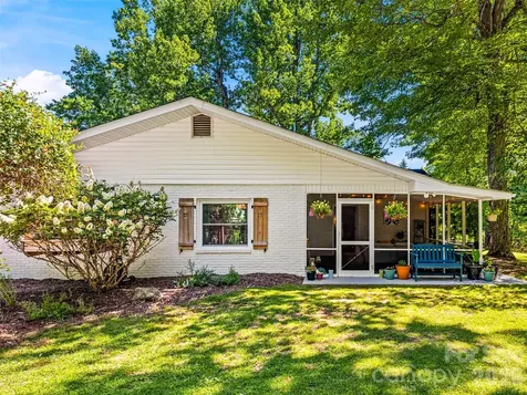 106 Skyway Drive Hendersonville NC 28739