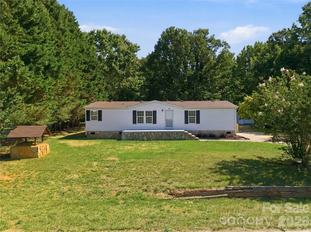 3940 Teaberry Lane Newton NC 28658