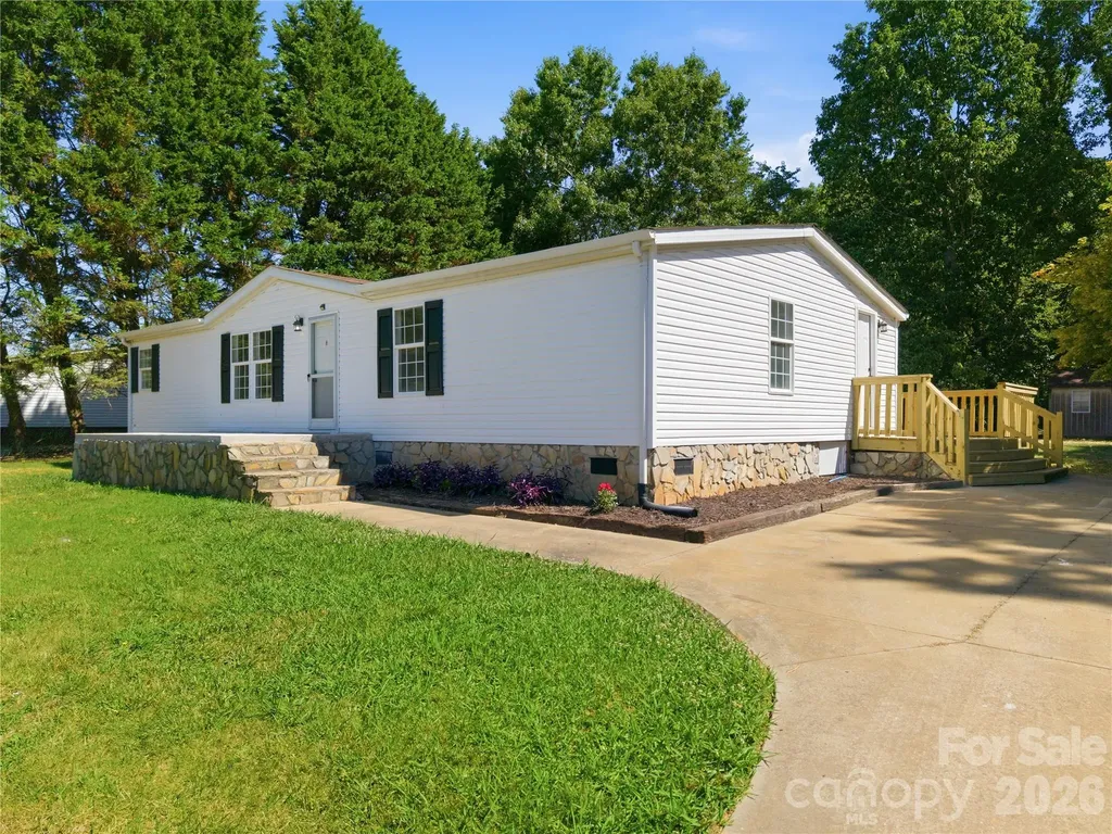 3940 Teaberry Lane Newton NC 28658