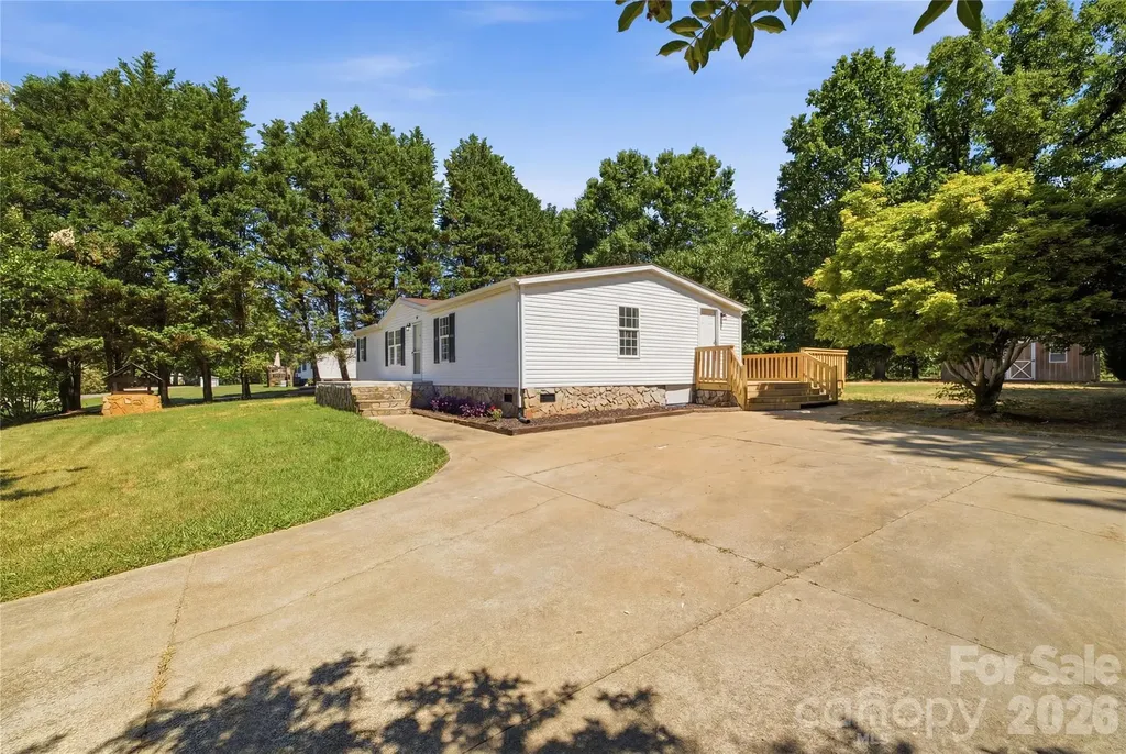 3940 Teaberry Lane Newton NC 28658