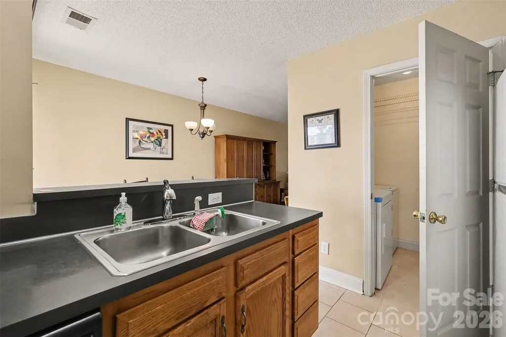 9132 Charminster Court Charlotte NC 28269