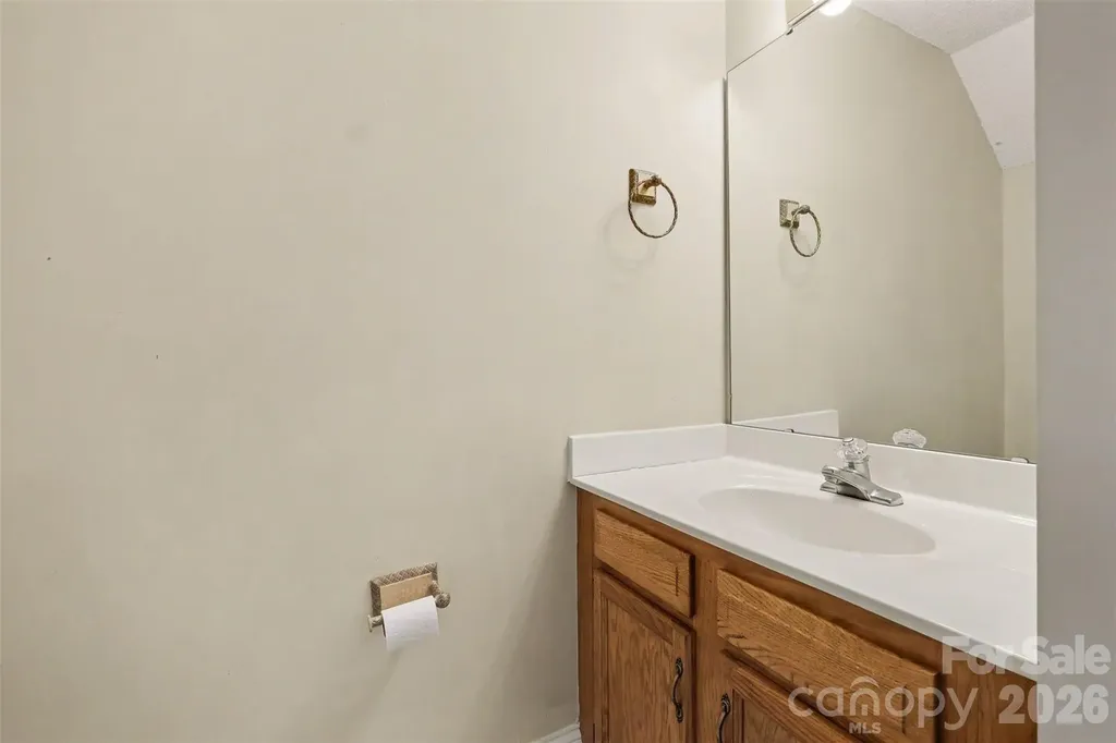 9132 Charminster Court Charlotte NC 28269