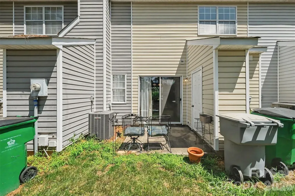 9132 Charminster Court Charlotte NC 28269