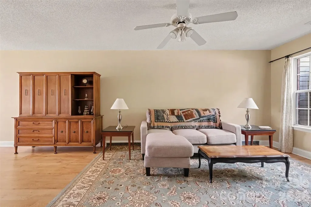 9132 Charminster Court Charlotte NC 28269