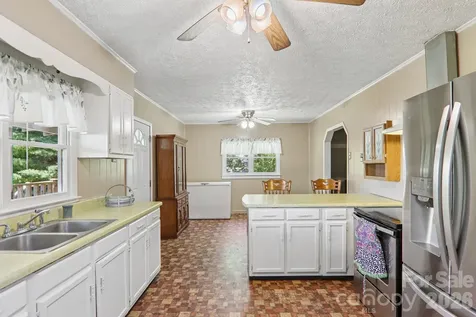 414 Skyline Drive Canton NC 28716