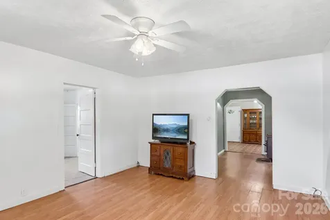 414 Skyline Drive Canton NC 28716