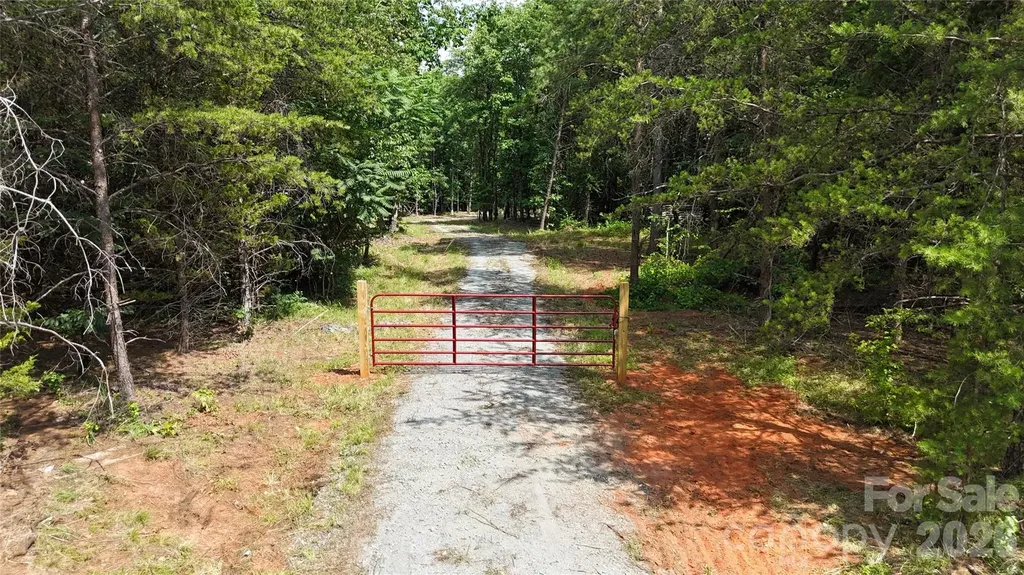 3396 Hollis Road Ellenboro NC 28040