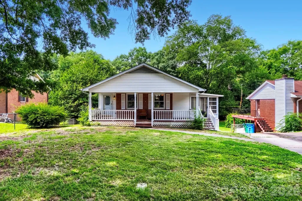 221 Eden Circle Pineville NC 28134