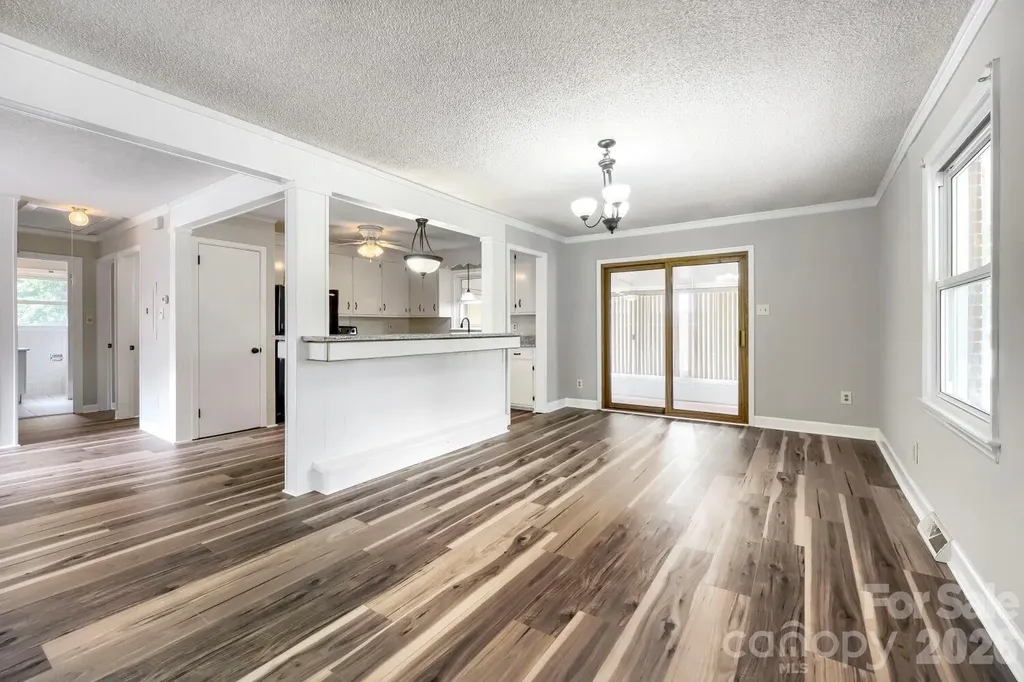 221 Eden Circle Pineville NC 28134