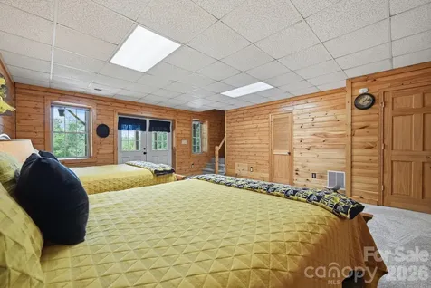1987 Buck Mountain Road Purlear NC 28665