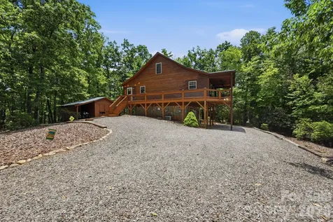 1987 Buck Mountain Road Purlear NC 28665