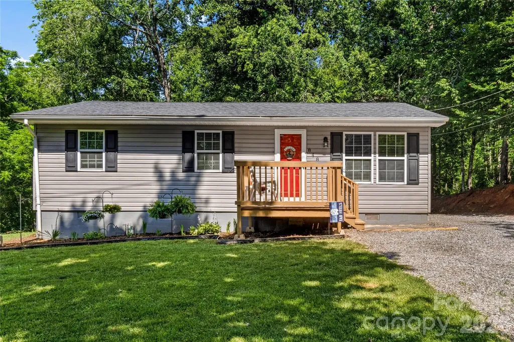 848 Huffman River Lane Purlear NC 28665