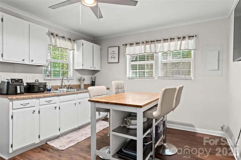 848 Huffman River Lane Purlear NC 28665