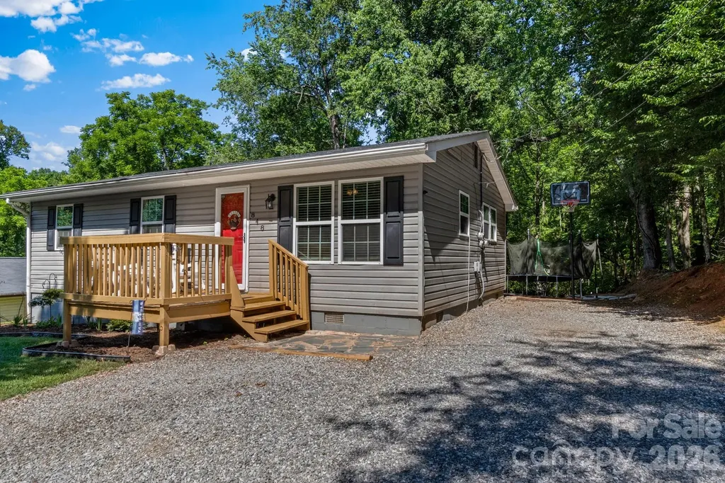 848 Huffman River Lane Purlear NC 28665