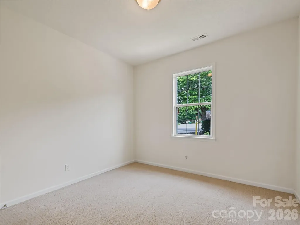 2 Thornwood Court Arden NC 28704