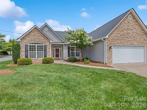 2 Thornwood Court Arden NC 28704