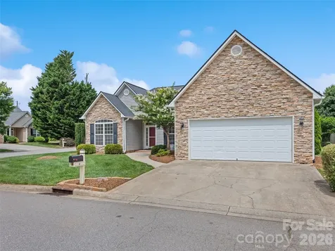 2 Thornwood Court Arden NC 28704