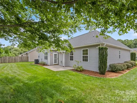 2 Thornwood Court Arden NC 28704