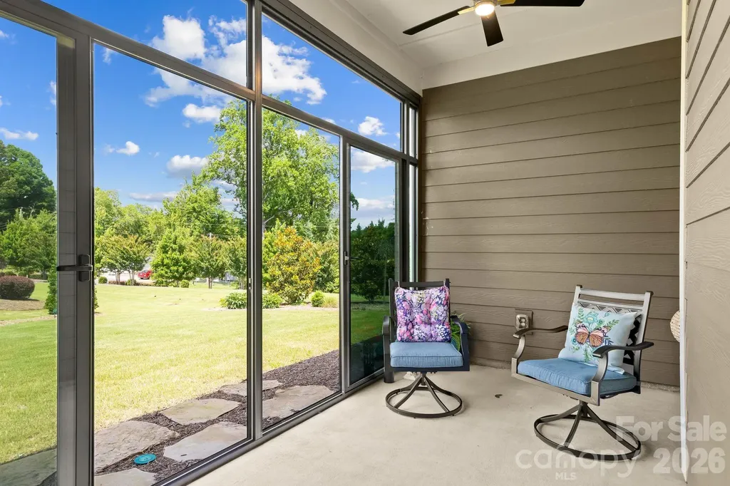 12047 Cove Court Charlotte NC 28278