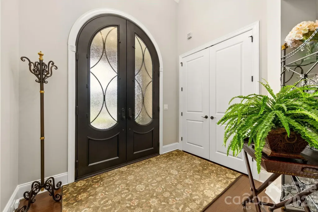 12047 Cove Court Charlotte NC 28278