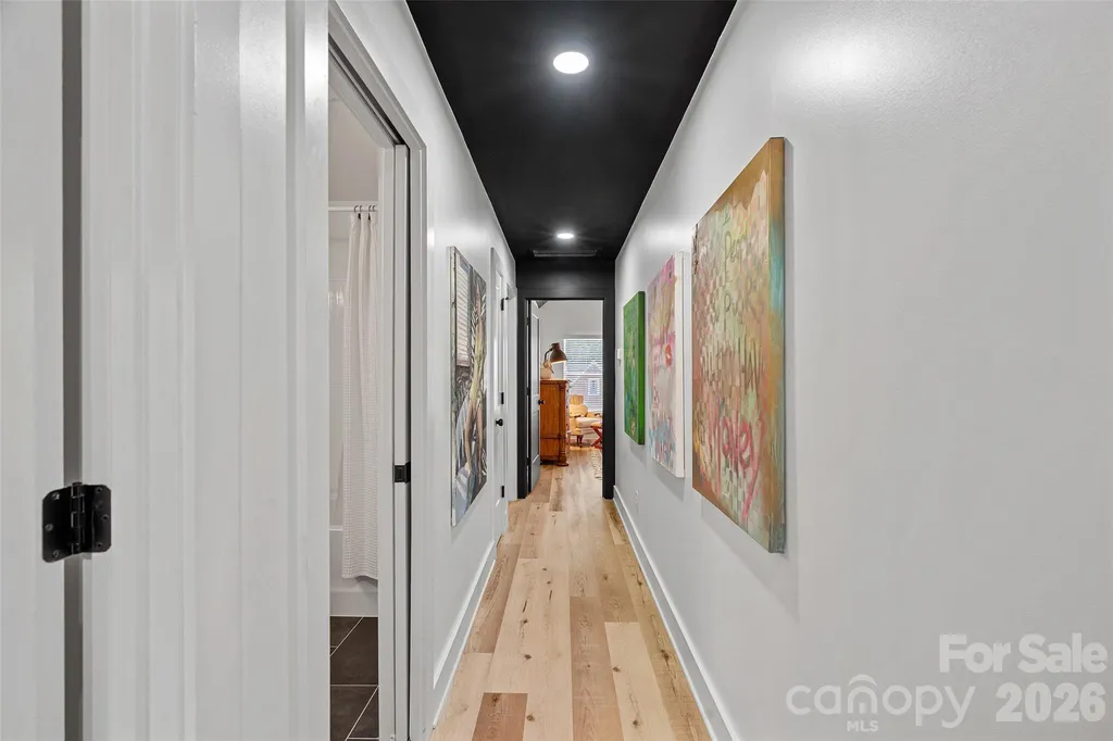 1642 Longfellow Street Charlotte NC 28205