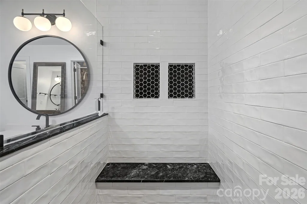 1642 Longfellow Street Charlotte NC 28205