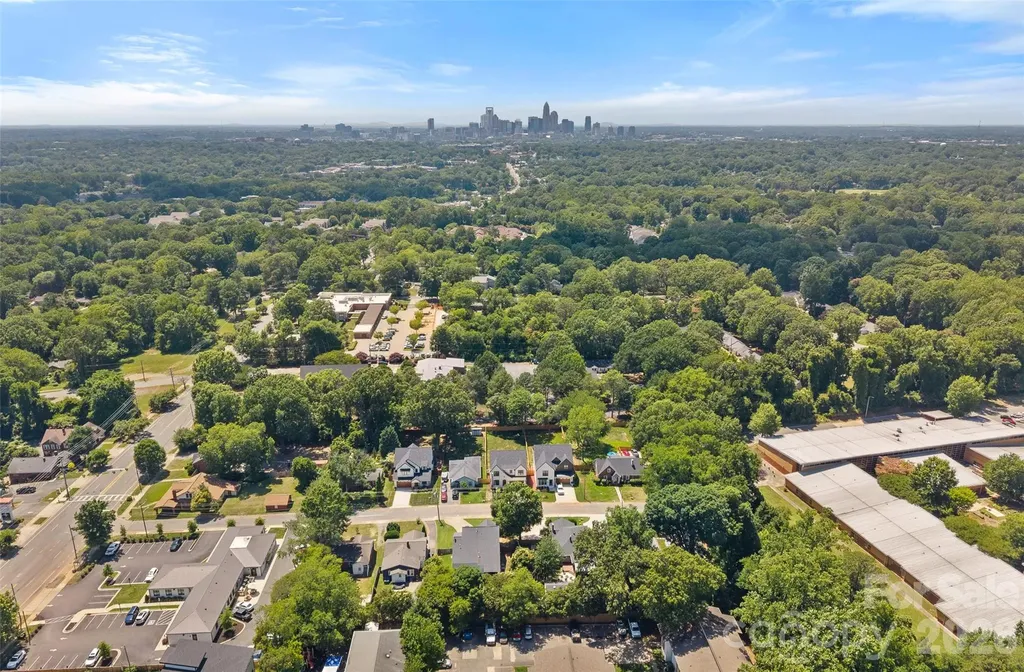 1642 Longfellow Street Charlotte NC 28205