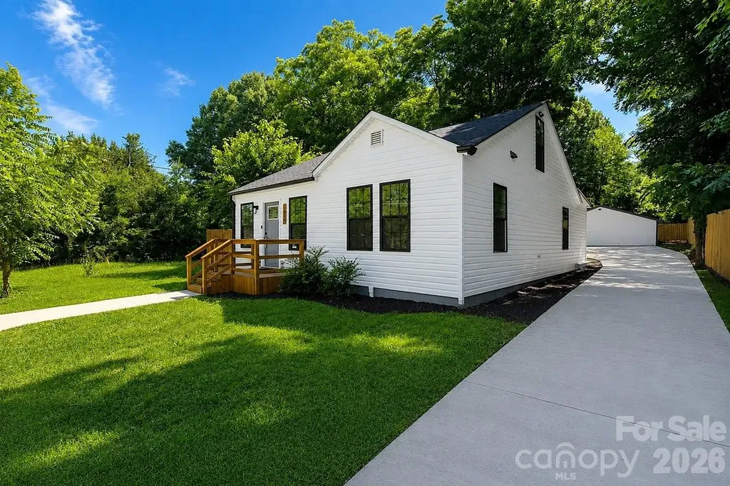 1215 Wilson W Lee Boulevard Statesville NC 28677