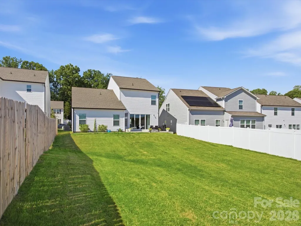 3011 Pinehills Way Mount Holly NC 28120