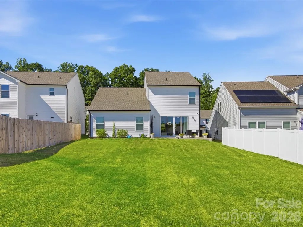 3011 Pinehills Way Mount Holly NC 28120
