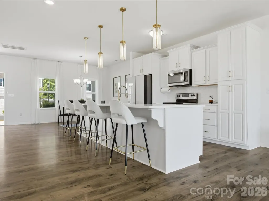 3011 Pinehills Way Mount Holly NC 28120