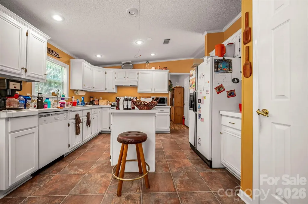 98 Lanning Drive Columbus NC 28722