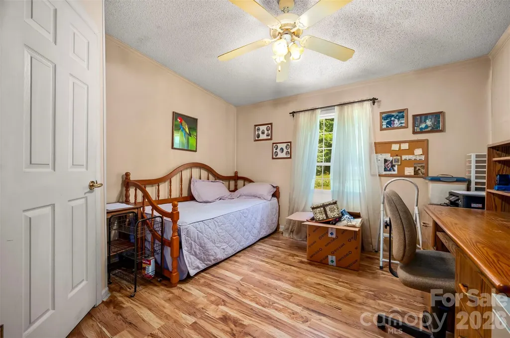 98 Lanning Drive Columbus NC 28722