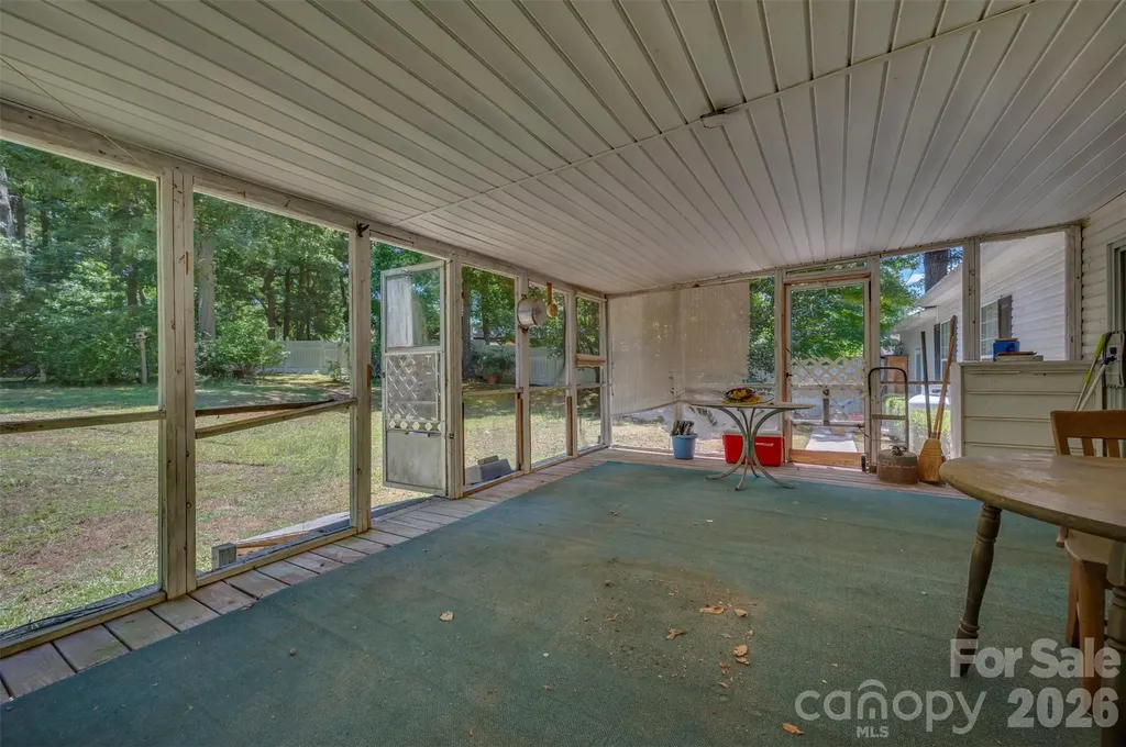 98 Lanning Drive Columbus NC 28722