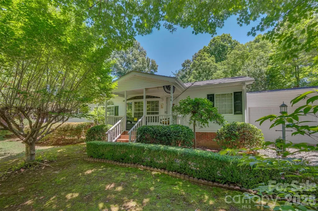 98 Lanning Drive Columbus NC 28722