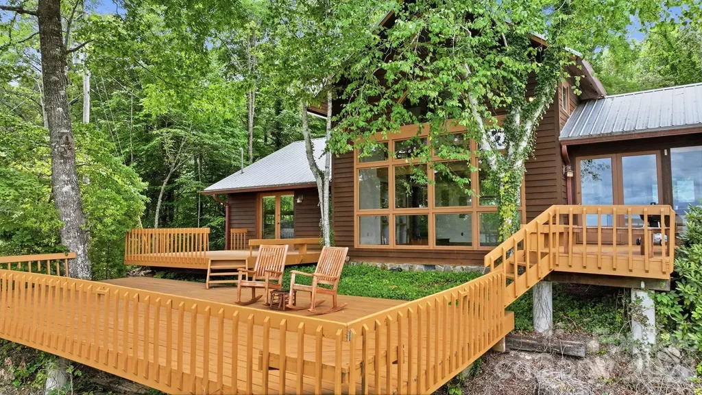 11150 Highway 19w Highway Bryson City NC 28713
