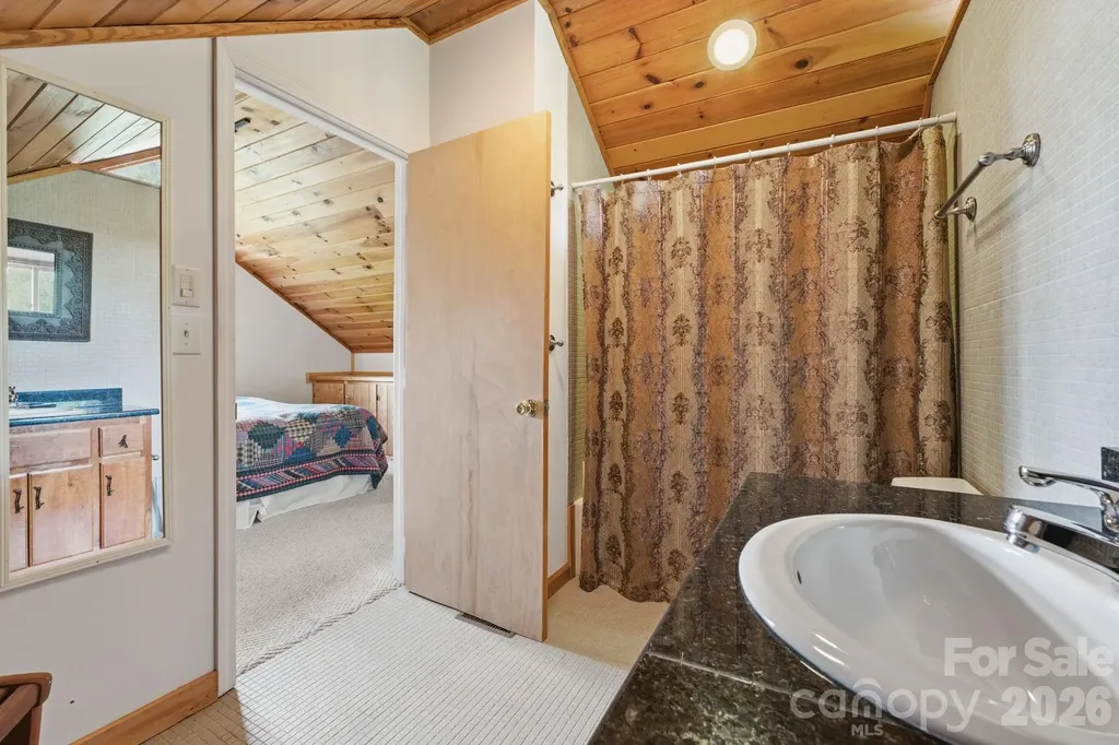 11150 Highway 19w Highway Bryson City NC 28713