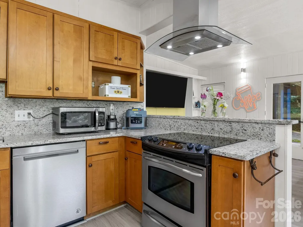 41 Red Bird Road Tryon NC 28782