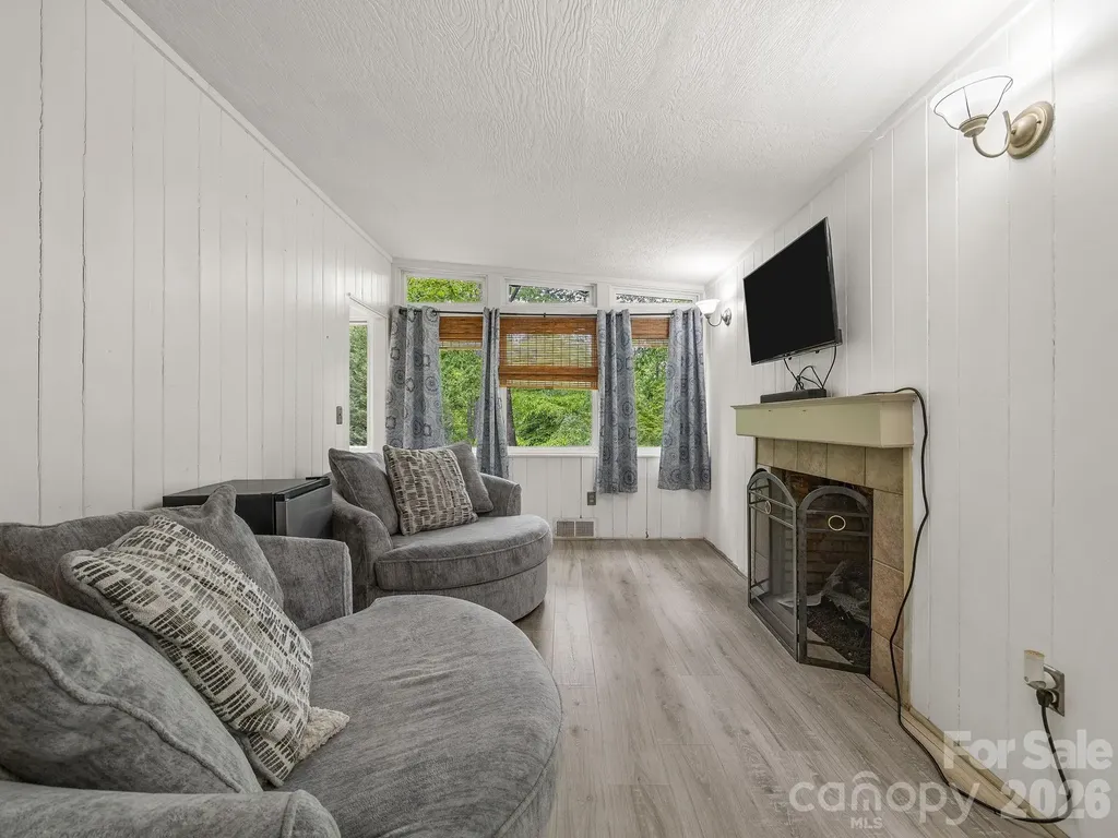 41 Red Bird Road Tryon NC 28782