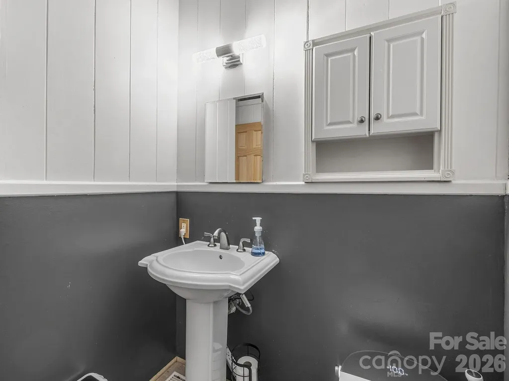 41 Red Bird Road Tryon NC 28782