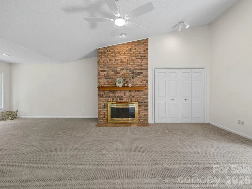 12 Hunting Country Trail Tryon NC 28782