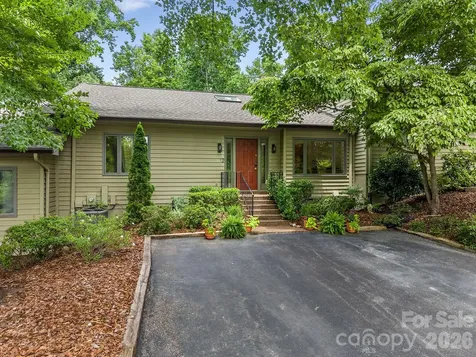 12 Hunting Country Trail Tryon NC 28782