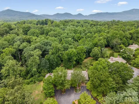 12 Hunting Country Trail Tryon NC 28782